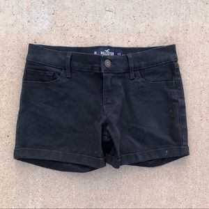 Black Hollister Jean Shorts Low Rise // Size 00